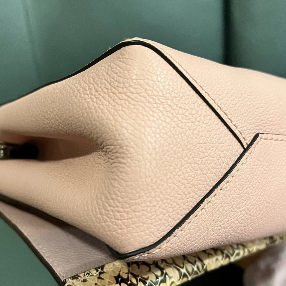 Louis Vuitton Lockme Python Crossbody - Picture 7 of 13